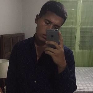 Meet your Posher, Luis